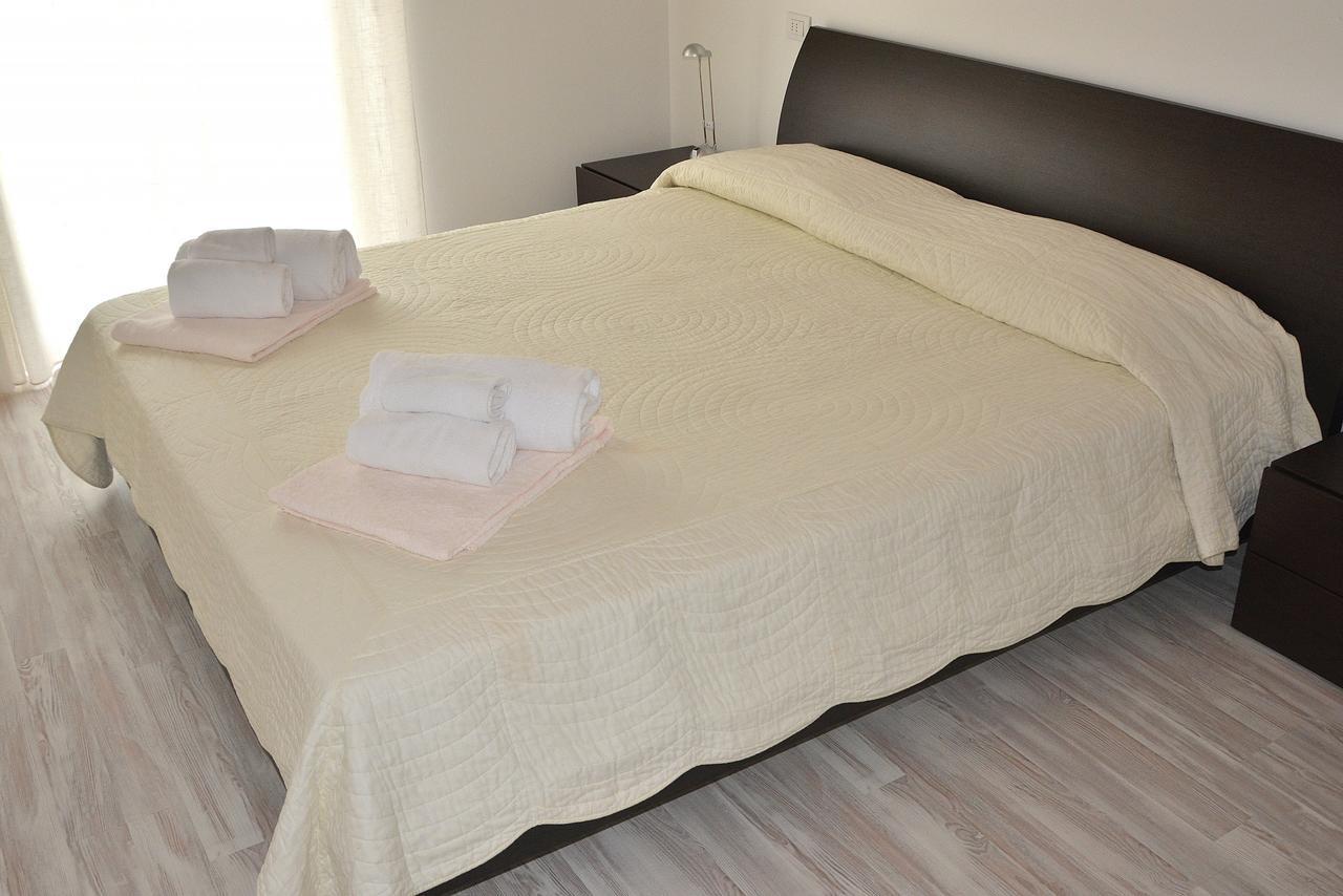 Residenza Alle Torri With Pool Torri Del Benaco Zewnętrze zdjęcie